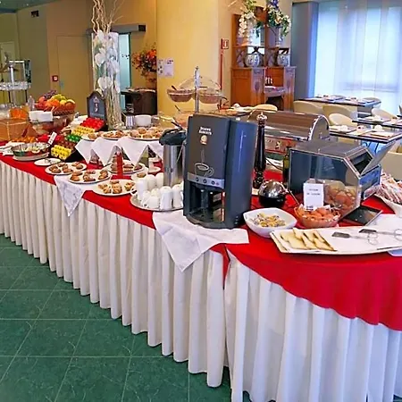 Hotel Senator Gorgonzola