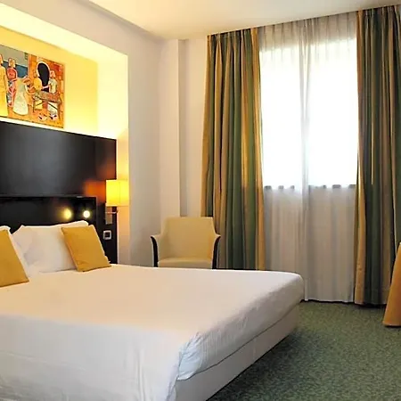 Senator Hotel