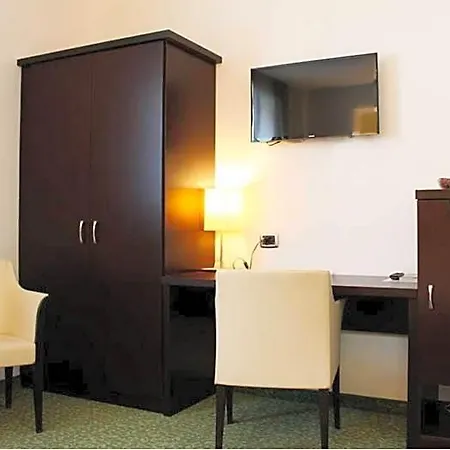 Senator Hotel 4*